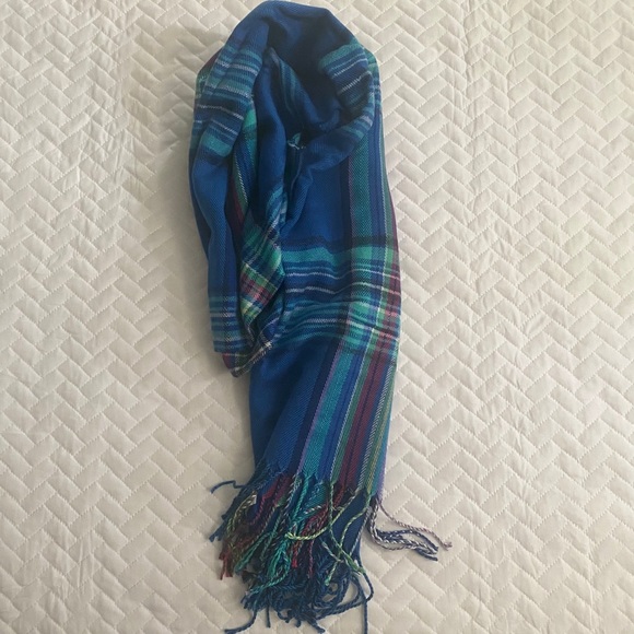 Old Navy Accessories - Old Navy Plaid Scarf